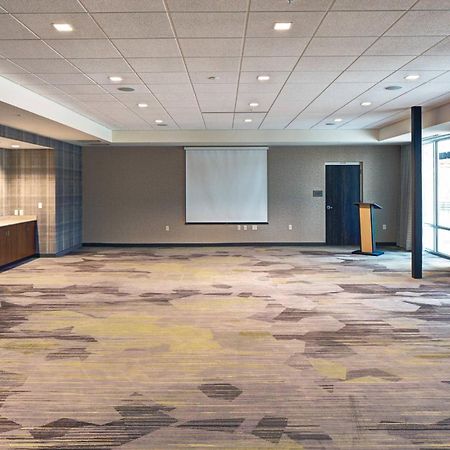 Courtyard By Marriott Appleton Riverfront Экстерьер фото
