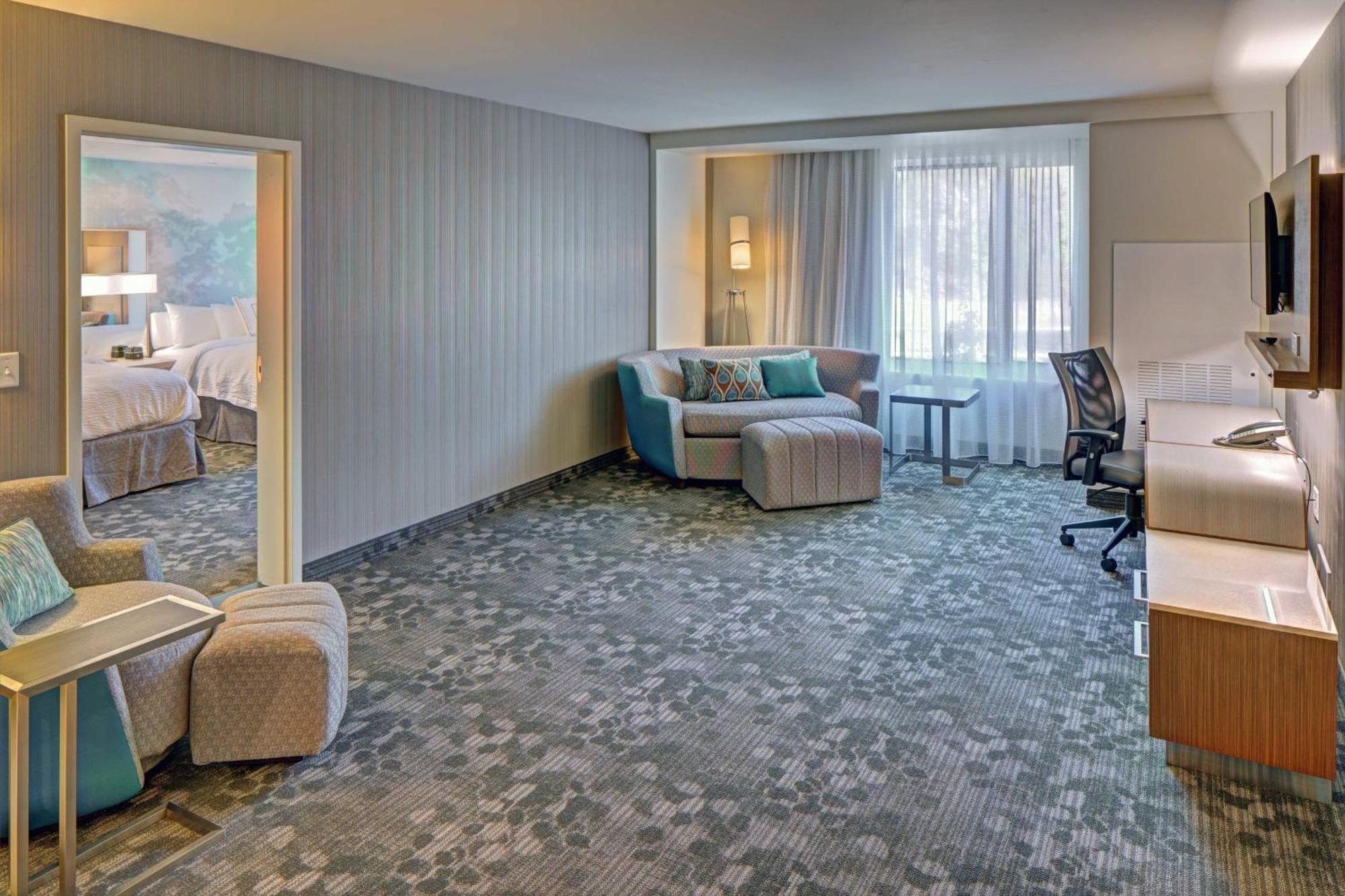 Courtyard By Marriott Appleton Riverfront Экстерьер фото